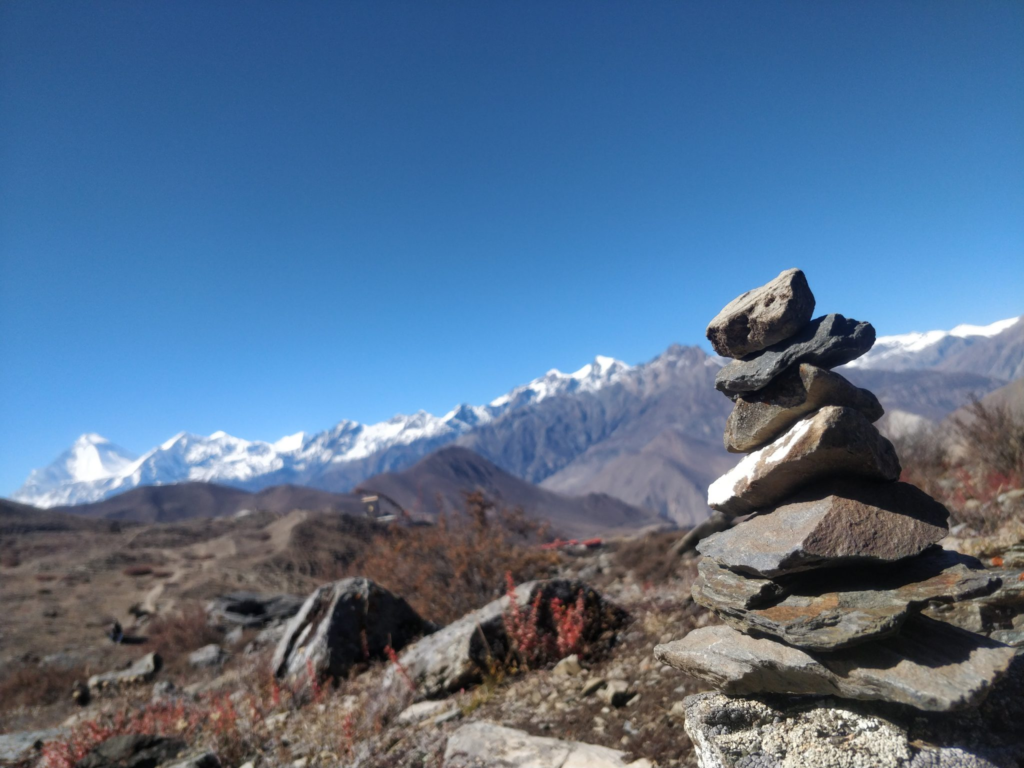 Illustration supporting Resources about deep tissue massage pain and comfort levels